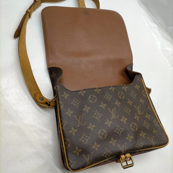 Authentic Louis Vuitton Cartouchiere GM Brown Monogram Shoulder Bag mn423-021926